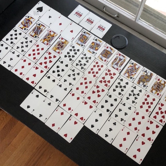 Vintage Basic Cigarettes Poker Size Playing Cards - Picture 10 of 16